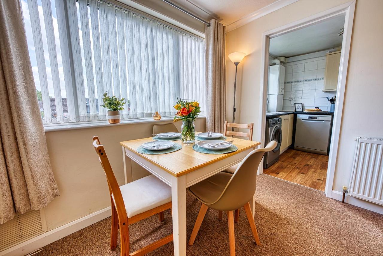 Cosy 3 Bed Apartment In Southam, Sleeps 6 Southam  Exterior foto